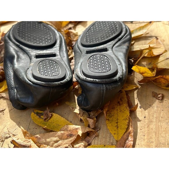 Tory Burch Authentic Women’s Black Flats size 5 good condition leather designer - Picture 3 of 3